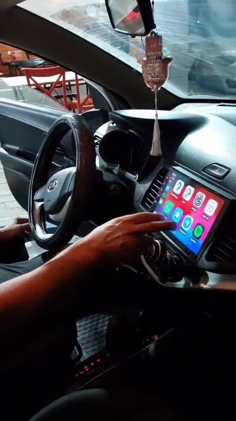 התקנת מסך אנדרואיד ו-CarPlay אלחוטי בקיה פיקנטו 2012