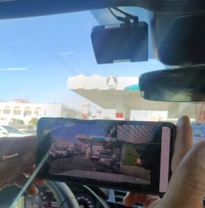 צפייה בסרטונים דרך הטלפון ממצלמת דרך