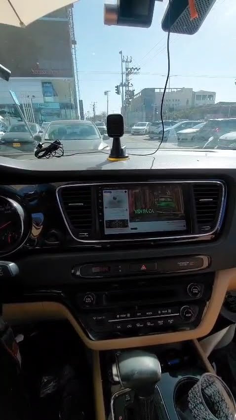 התקנת מסך מולטימדיה ושדרוג מערכת סאונד בקיה קרניבל 2017