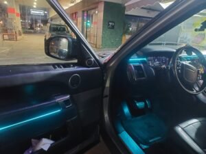 ריינג' רובר ספורט - התקנת תאורת אווירה